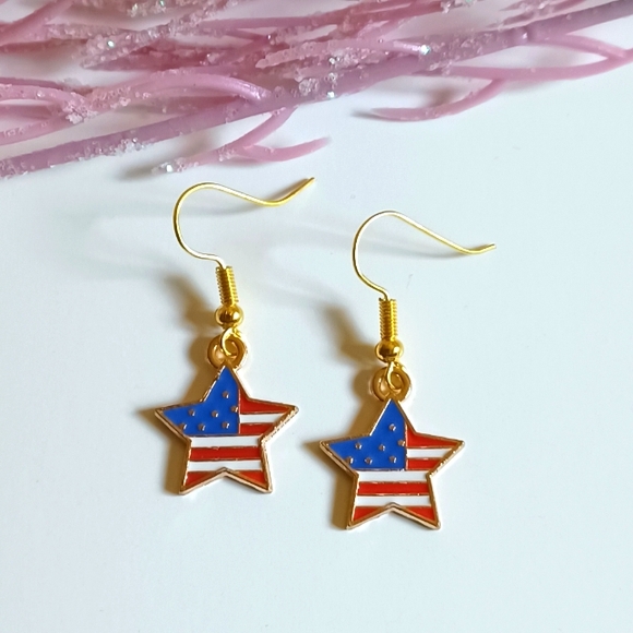 Cute American Flag Star Handmade Earrings - Picture 1 of 3